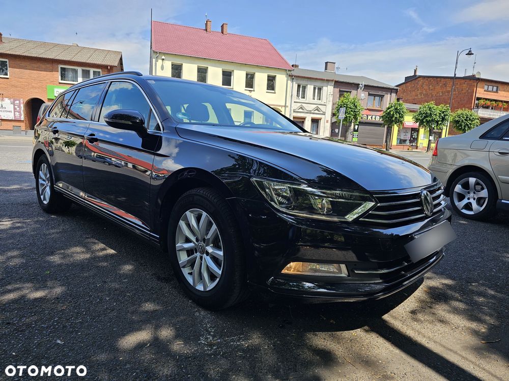 Volkswagen Passat - 4