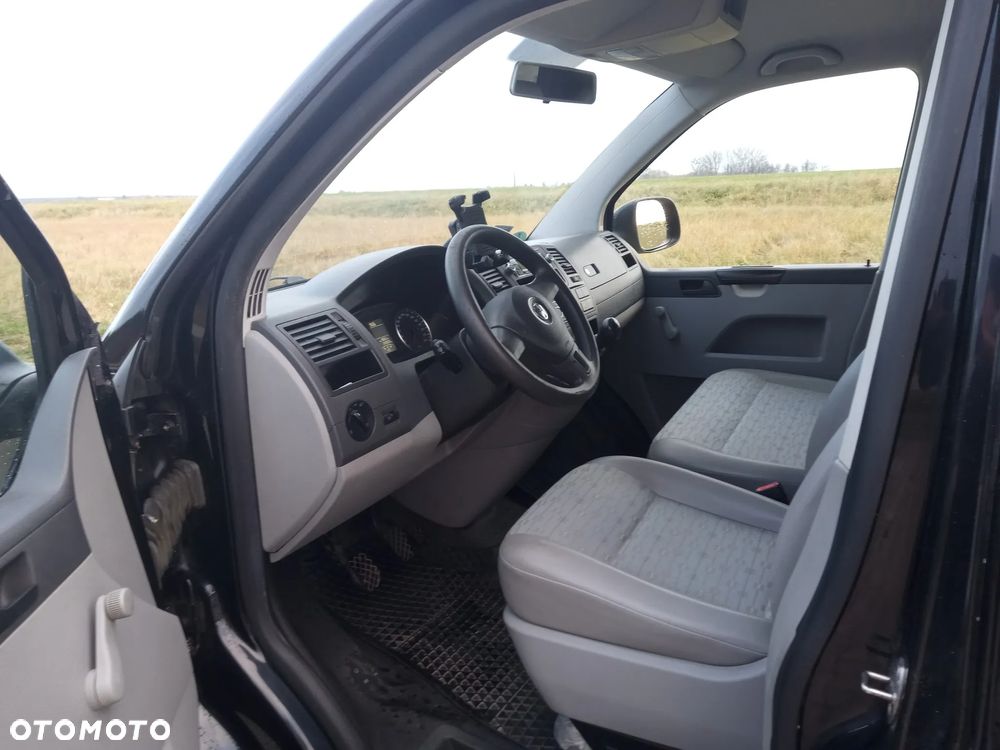 Volkswagen Transporter T5 - 10