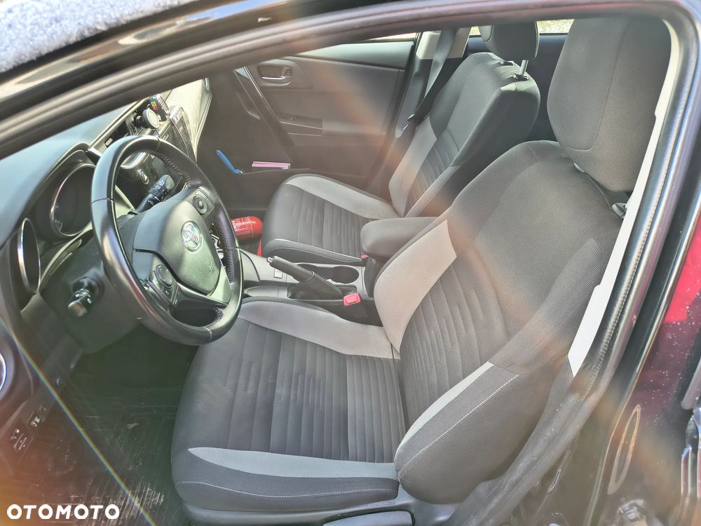 Toyota Auris - 6