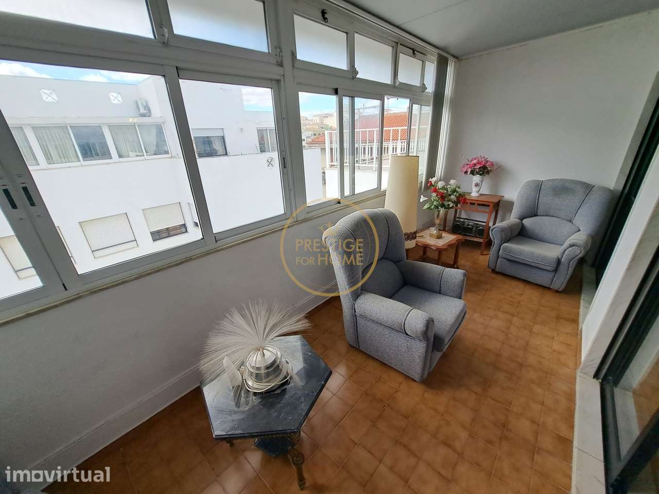 PENTHOUSE T3+1, GARAGEM E ARRECADAÇÃO LOULÉ CENTRO - Grande imagem: 4/38