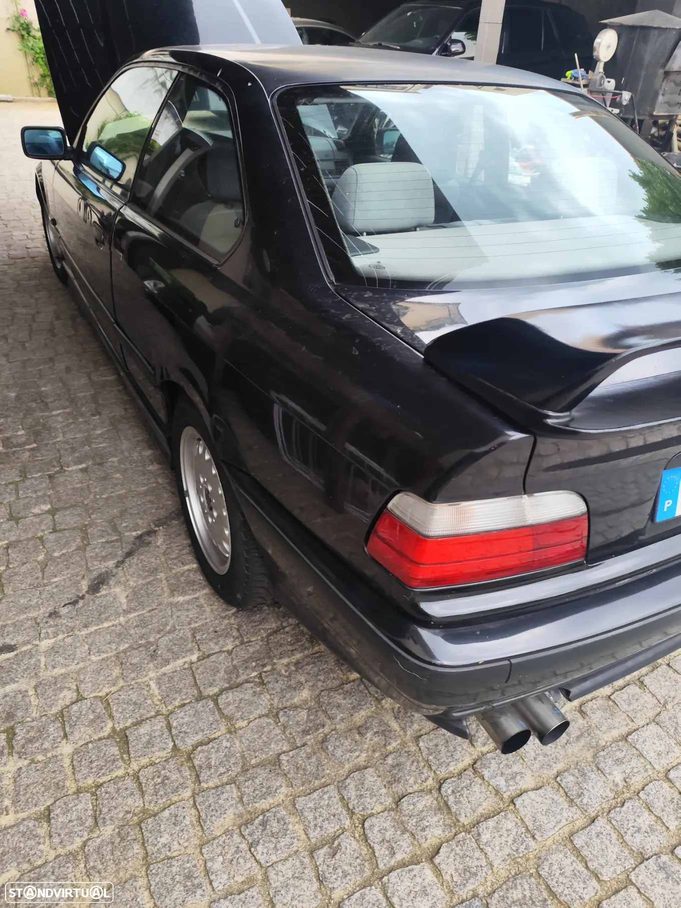 BMW 316 i Coupé Exclusive - 2