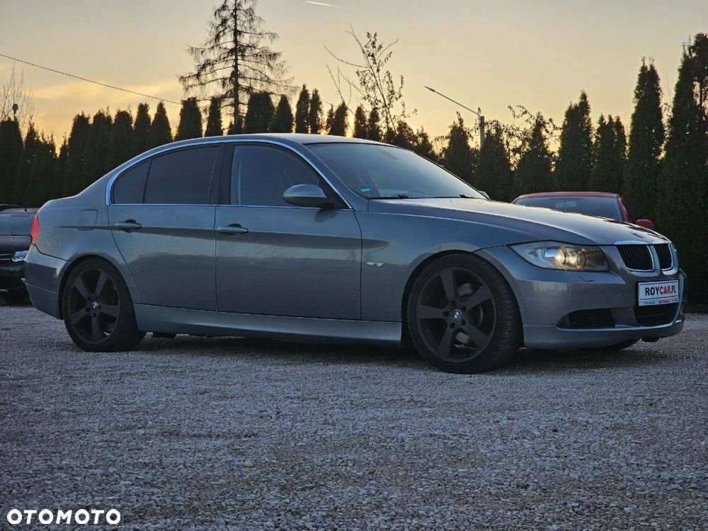 BMW Seria 3 330i - 7