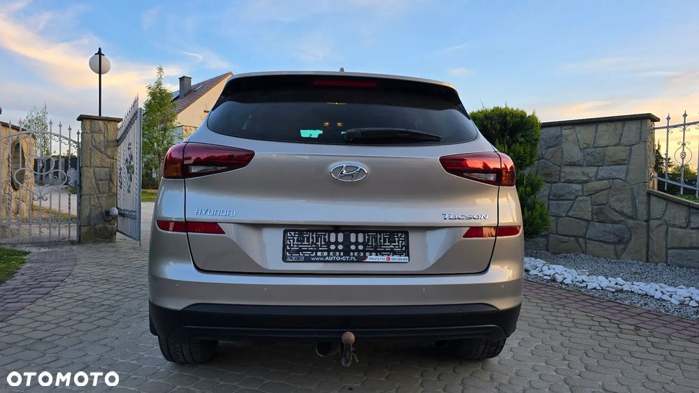 Hyundai Tucson 1.6 GDi 2WD Select - 24