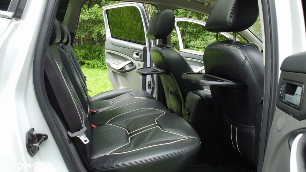 Ford Kuga 2.0 TDCi 4x4 Individual - 10