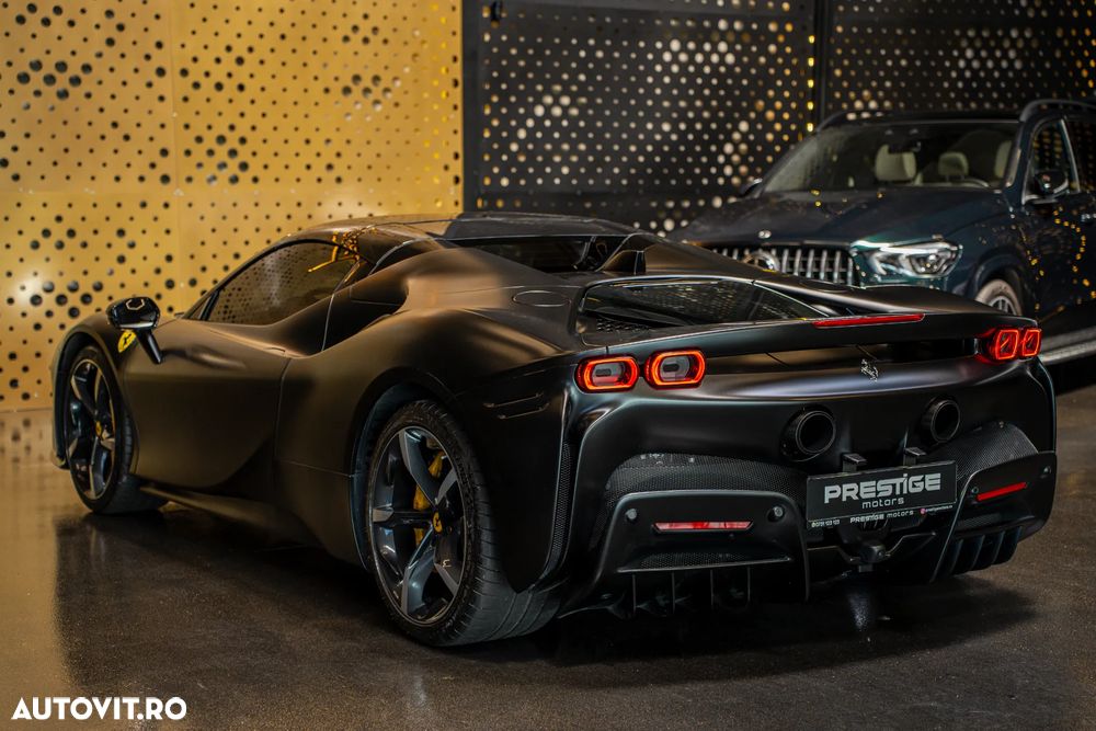 Ferrari SF90 Stradale - 5