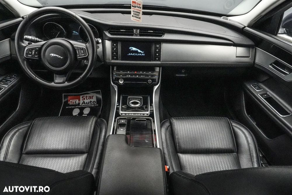 Jaguar XF 20d RWD E-Performance Pure - 8