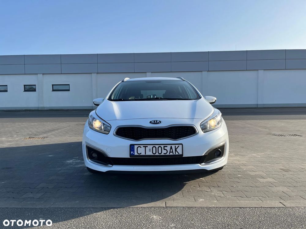 Kia Ceed 1.6 CRDi L Business Line - 4
