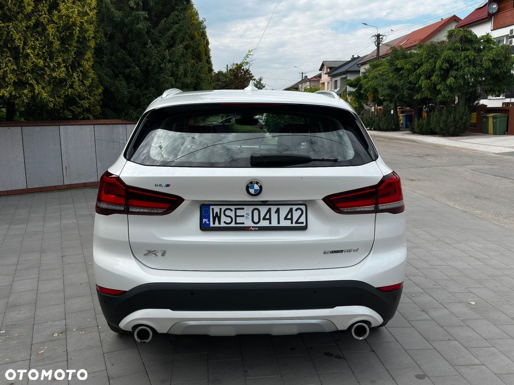BMW X1 sDrive18d xLine sport - 9