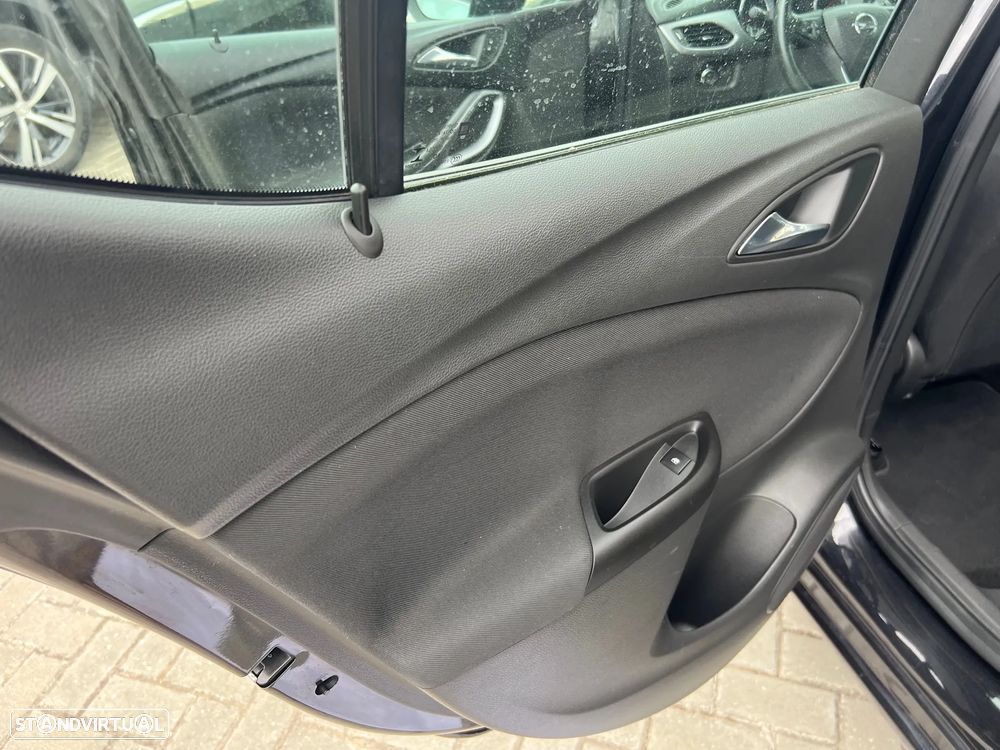 Opel Astra 1.6 CDTI Cosmo S/S J18 - 16