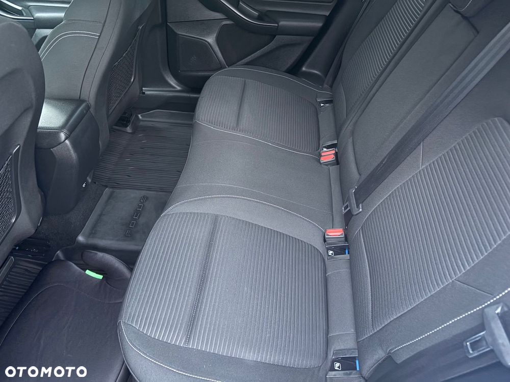 Ford Focus 1.0 EcoBoost Titanium - 17