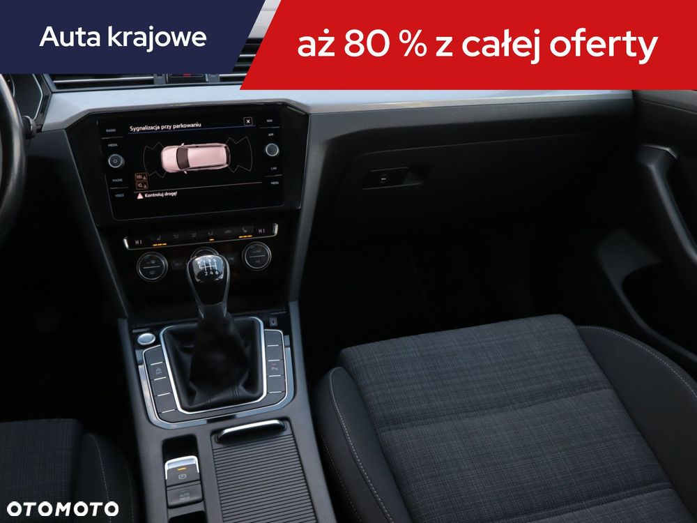 Volkswagen Passat Variant - 10