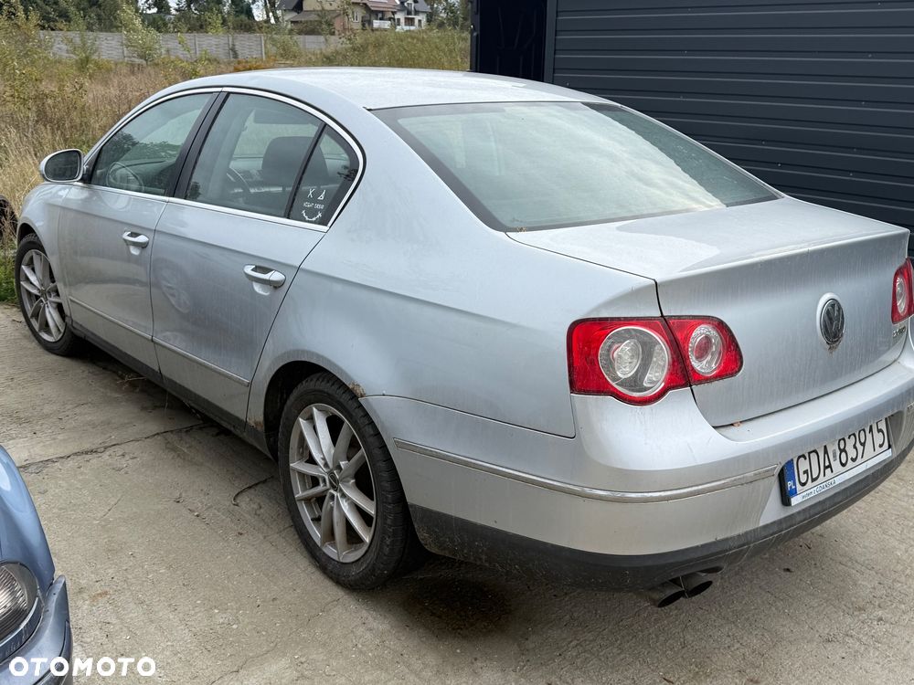 Volkswagen Passat 2.0 TDI DPF Sportline - 5