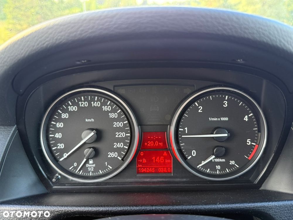 BMW X1 sDrive18d - 23