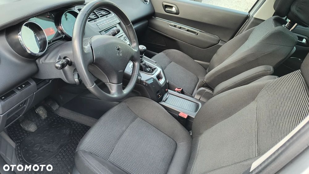 Peugeot 5008 2.0 HDi Family - 6