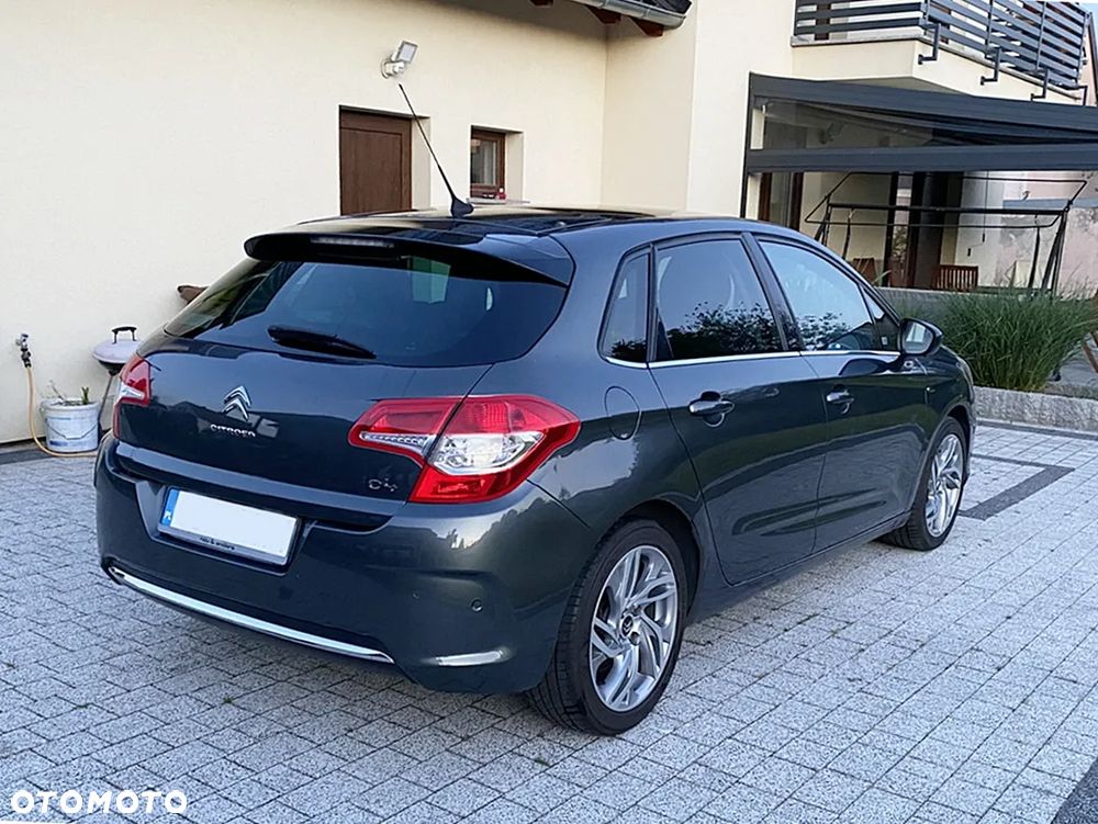 Citroën C4 1.6 HDi Exclusive - 17