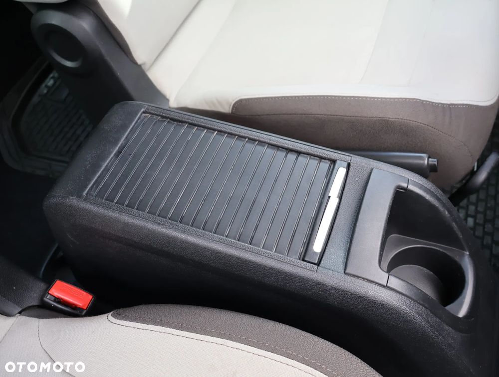 Citroën Berlingo e-HDi 90 FAP EGS6 Multispace - 19