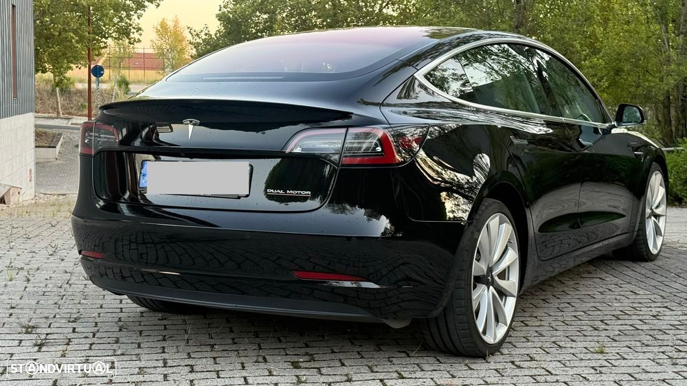 Tesla Model 3 Performance Dual Motor AWD - 18