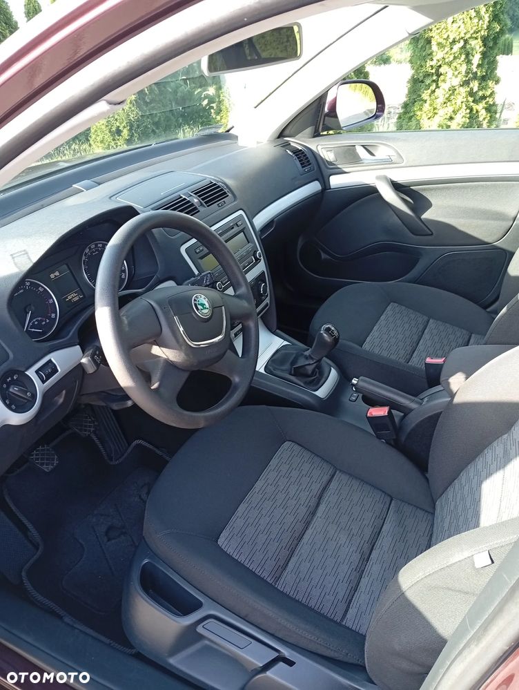 Skoda Octavia - 8