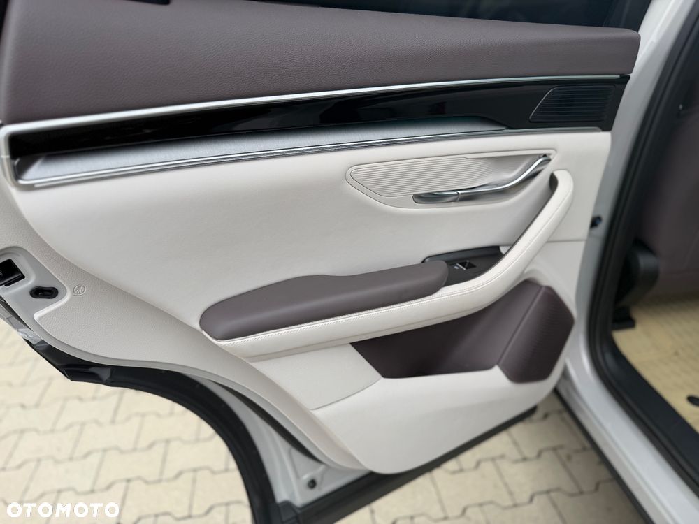 BYD Seal U - 21