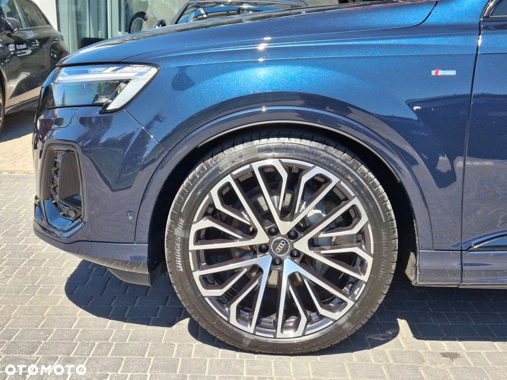 Audi Q7 - 8