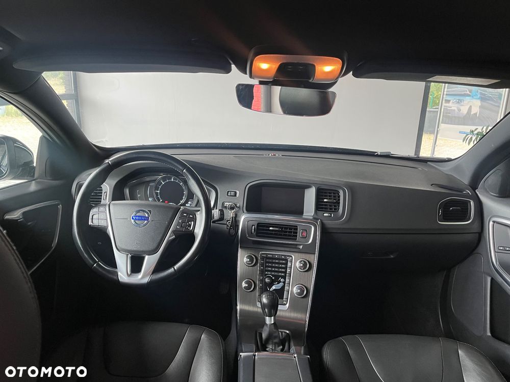 Volvo V60 D3 Summum - 15