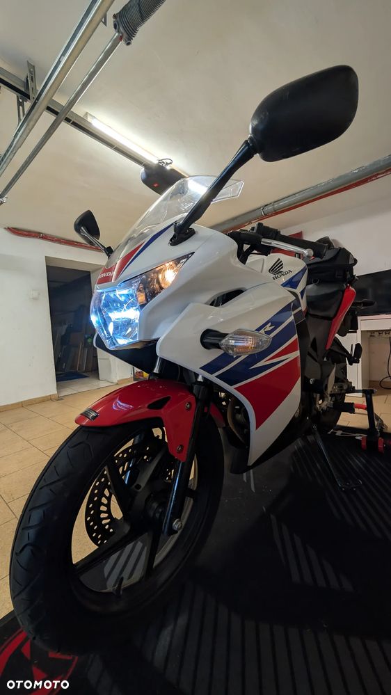 Honda CBR - 24