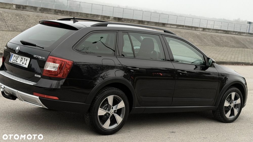 Skoda Octavia 2.0 TDI 4x4 DSG Scout - 16