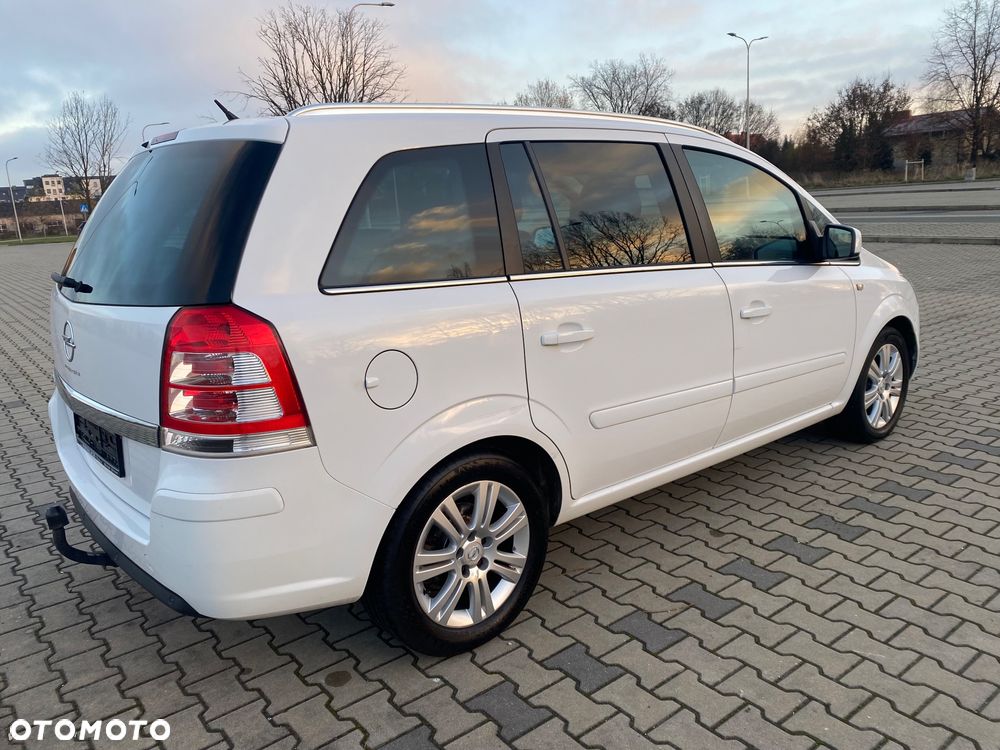 Opel Zafira 1.8 Family Plus - 3