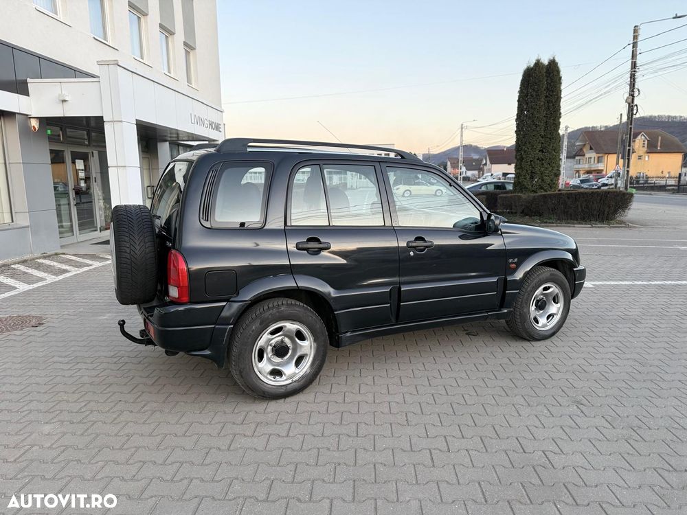 Suzuki Grand Vitara 2.0 TD Comfort - 13