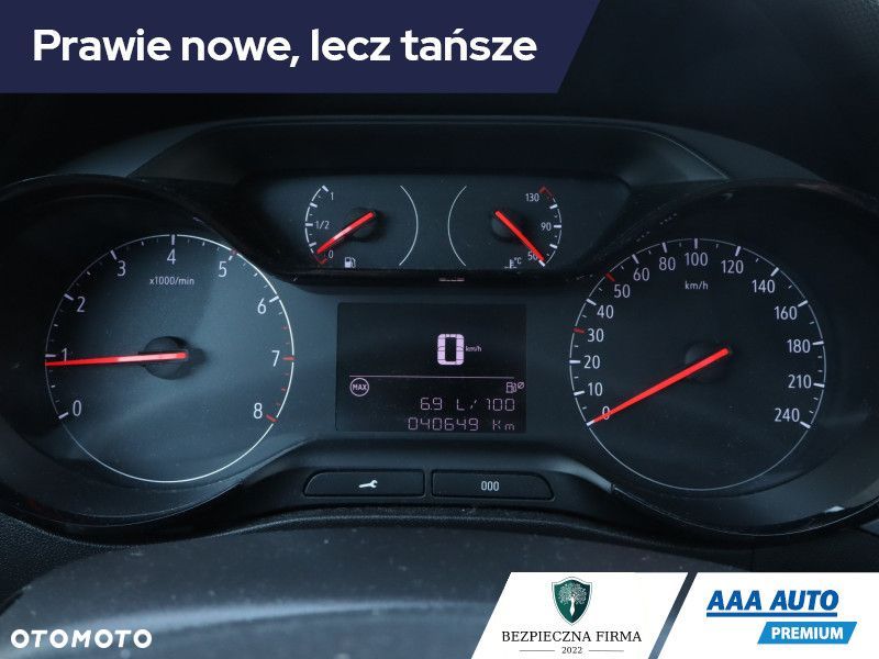 Opel Crossland X - 13