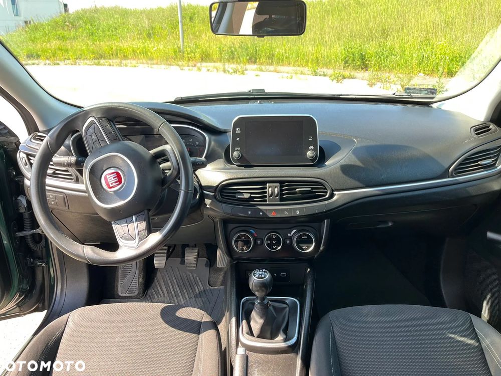 Fiat Tipo 1.4 T-Jet 16v Lounge EU6 - 10
