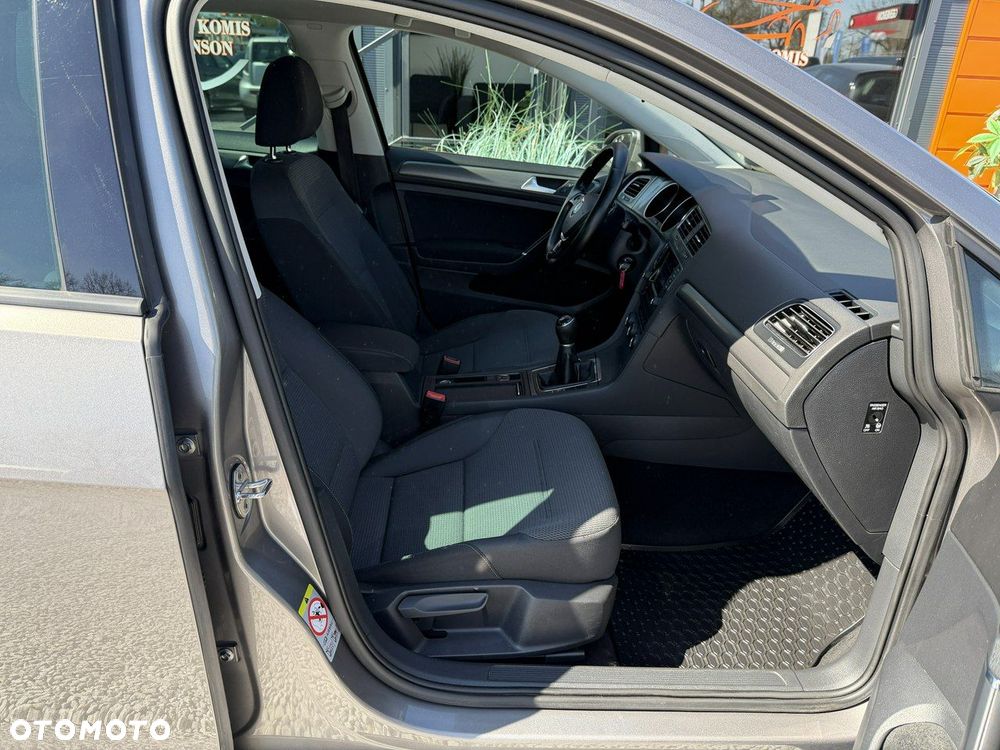 Volkswagen Golf 1.6 TDI BMT Comfortline - 24