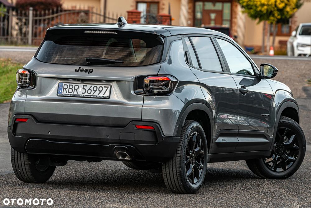 Jeep Avenger 1.2 GSE T3 Turbo-Benzin GDI Longitude - 9