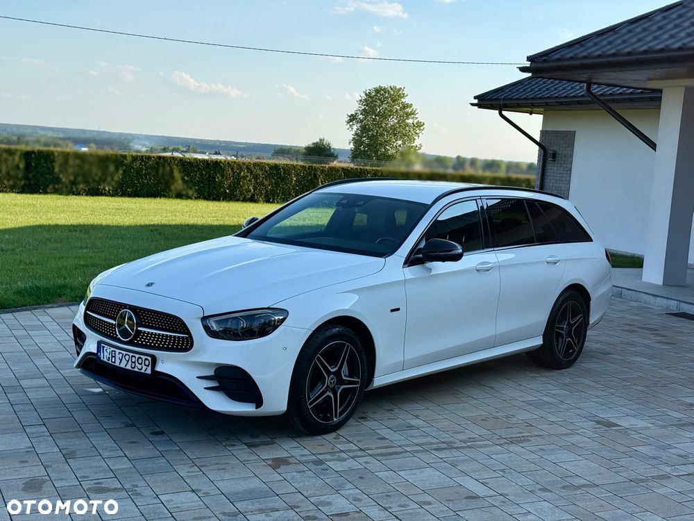 Mercedes-Benz Klasa E 300 de AMG - 1