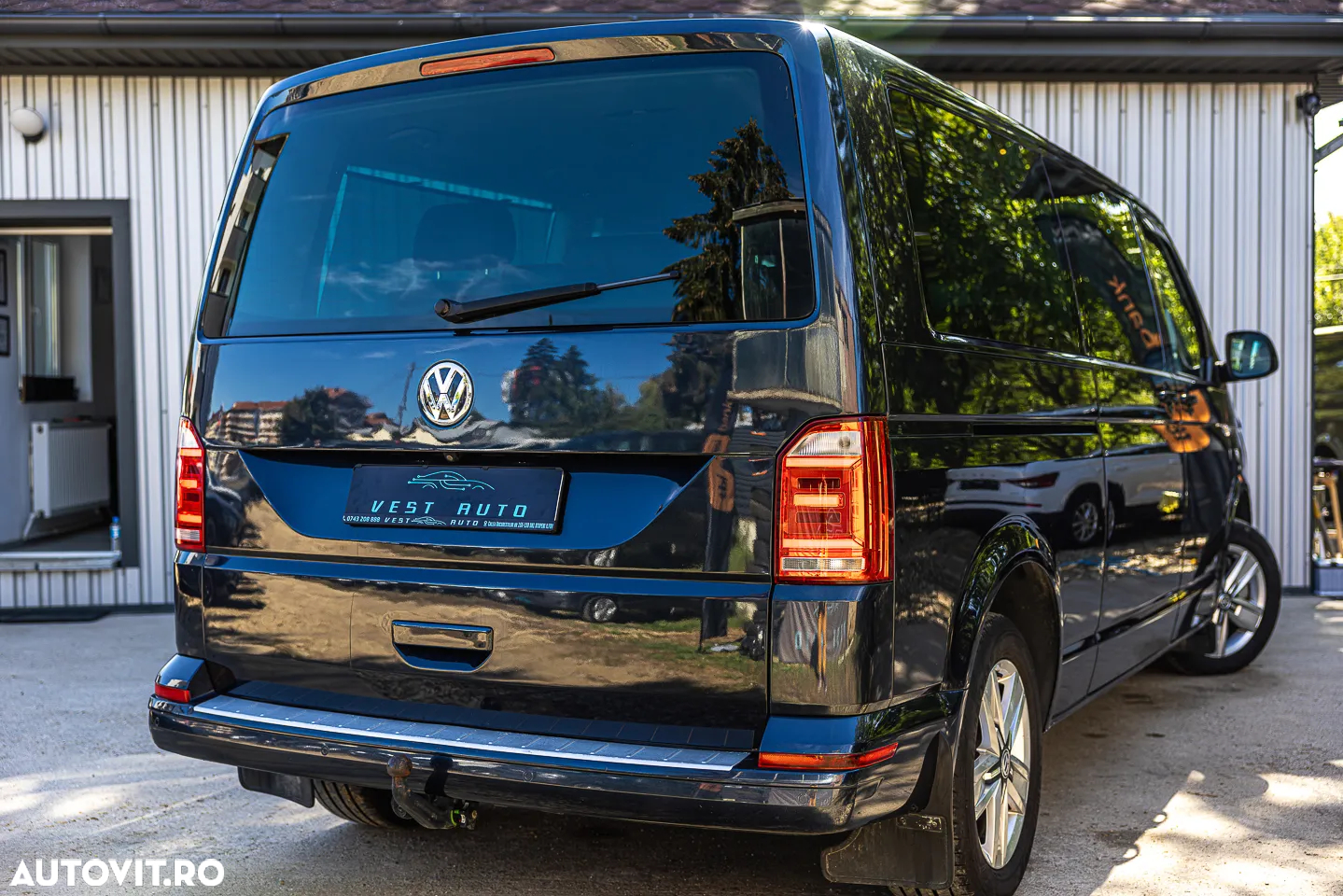 Volkswagen Multivan - 5