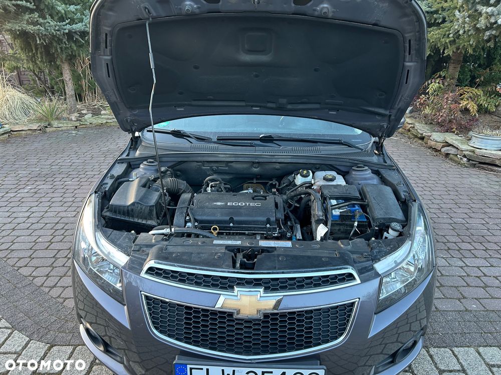 Chevrolet Cruze 1.8 LTZ - 32