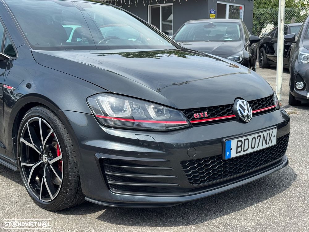 VW Golf GTI Performance BlueMotion - 3