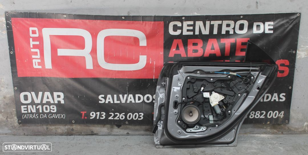 Porta de Trás do Lado Direito Mercedes CLA - 2