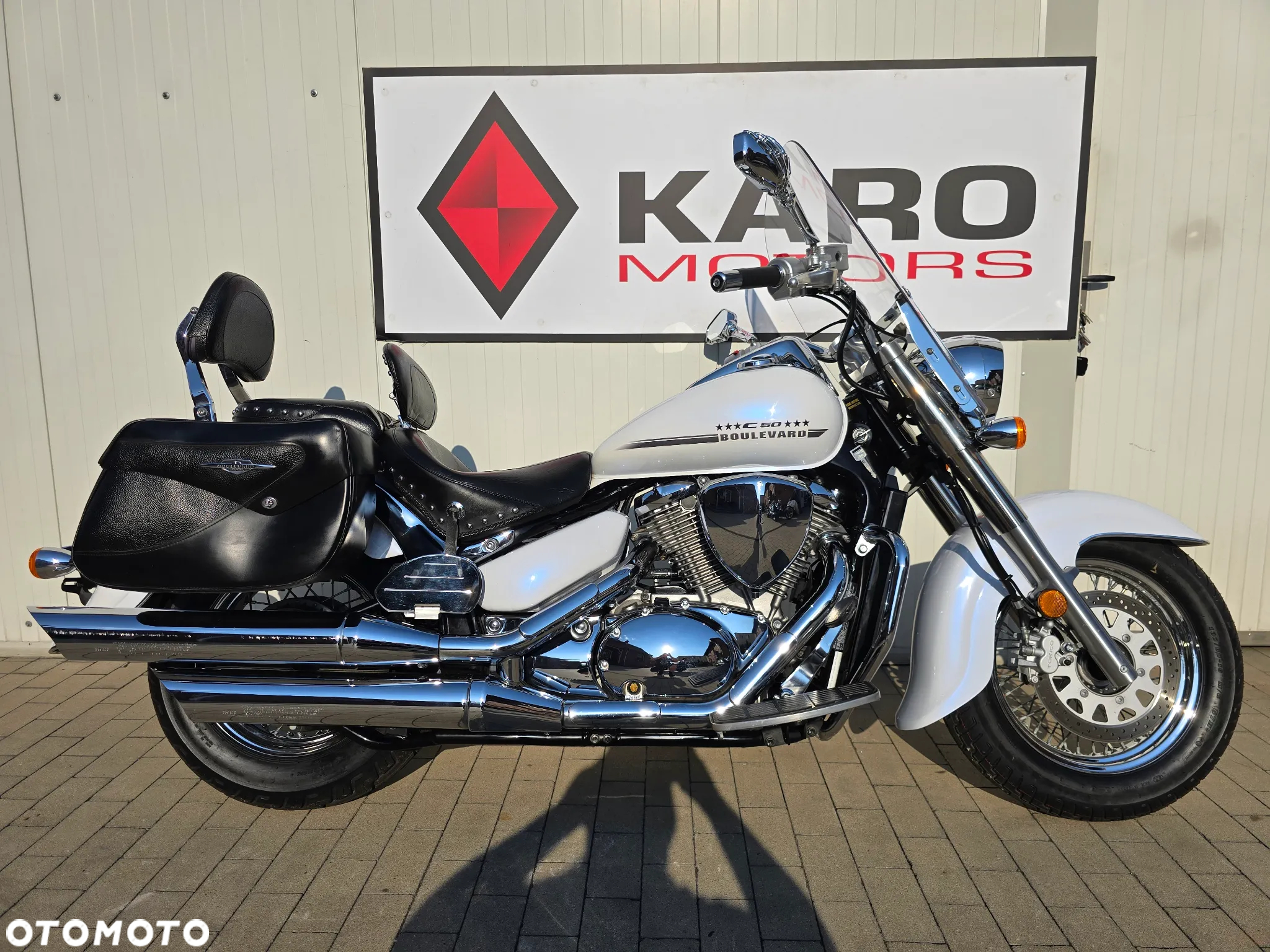 Suzuki VL 800 Volusia - Boulevard C50 - 2