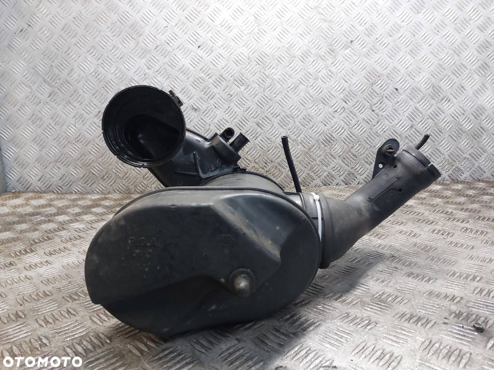 OBUDOWA FILTRA POWIETRZA + RURA DOLOT CITROEN ZX I 1.4 8V 9609669080 - 2