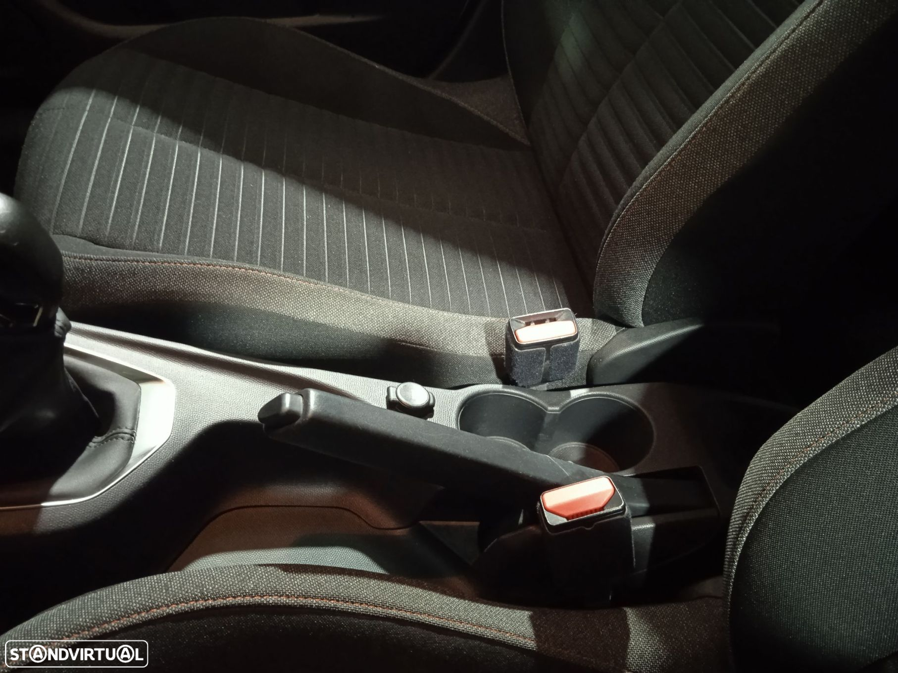 Peugeot 208 1.2 PureTech Active - 27
