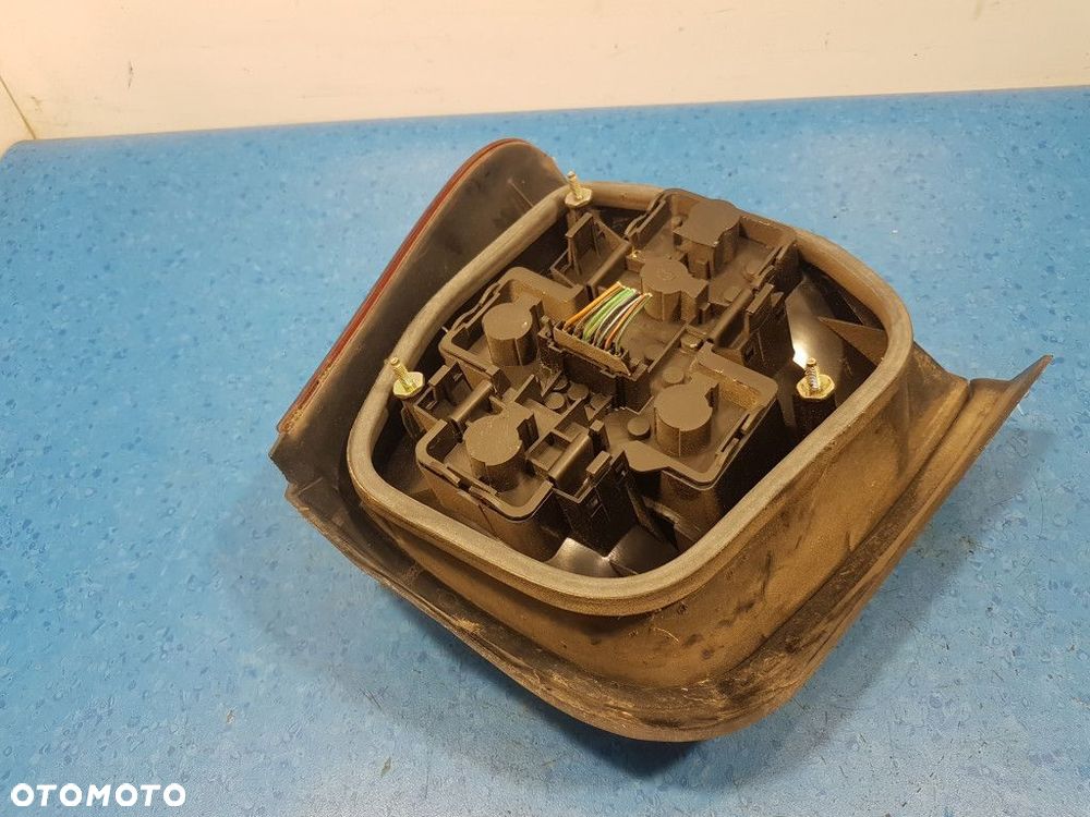 SKODA FELICIA GLX LAMPA TYŁ LEWA ZEWNĘTRZNA - 5