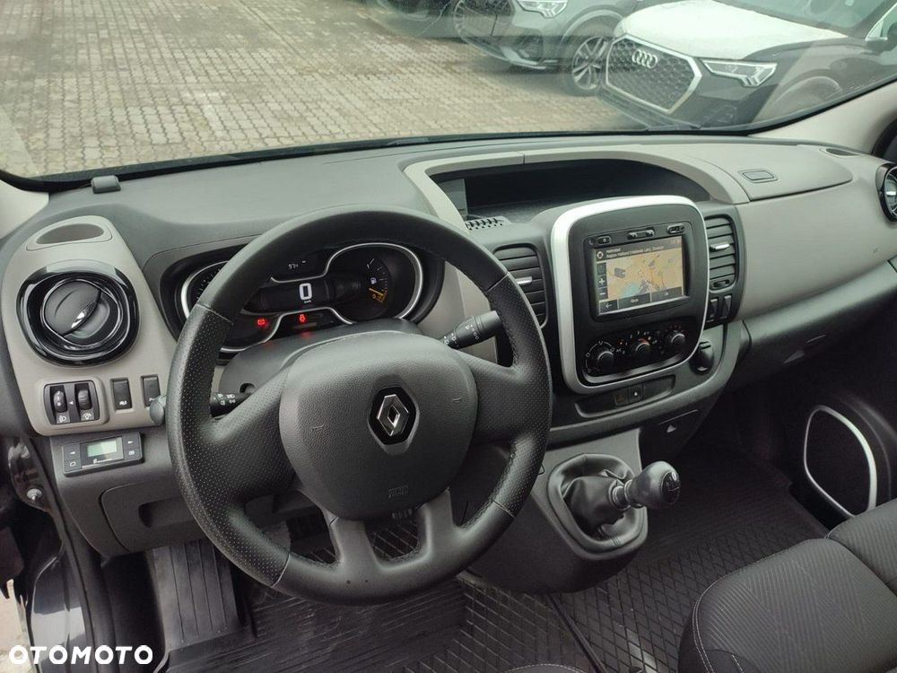 Renault Trafic - 15