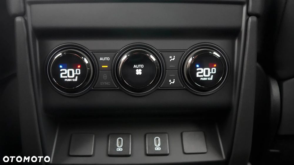 Land Rover Defender 4.4 P635 V8 mHEV Octa - 38