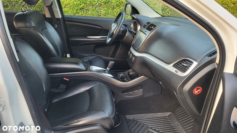 Fiat Freemont 2.0 Multijet 16V DPF Automatik Allrad Lounge - 10