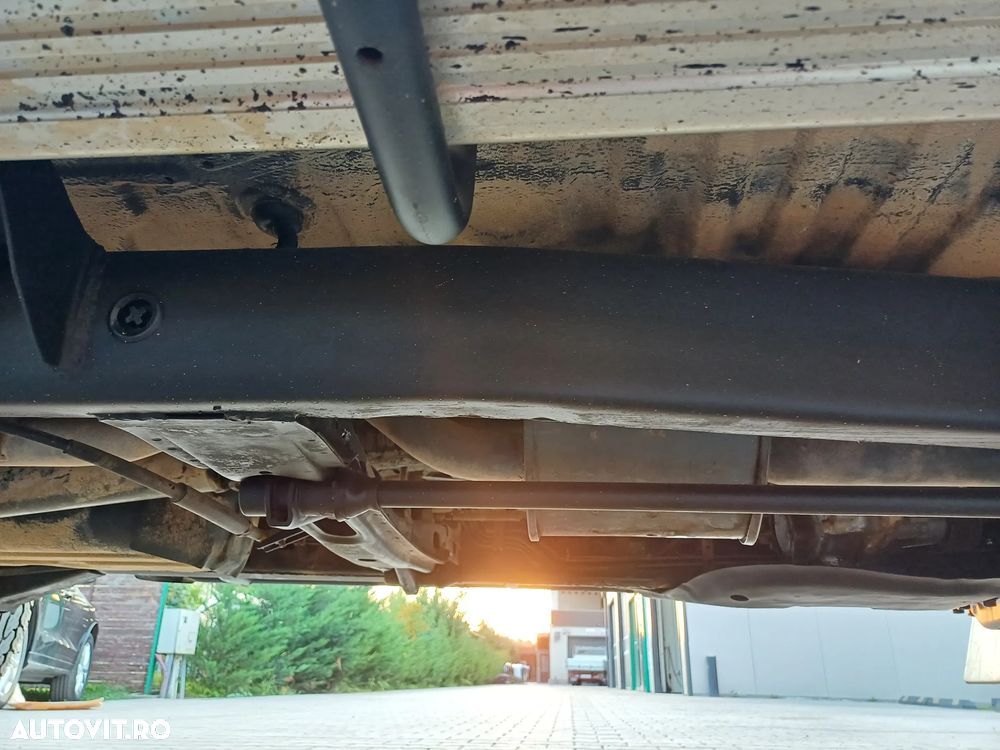 Mitsubishi L200 - 21