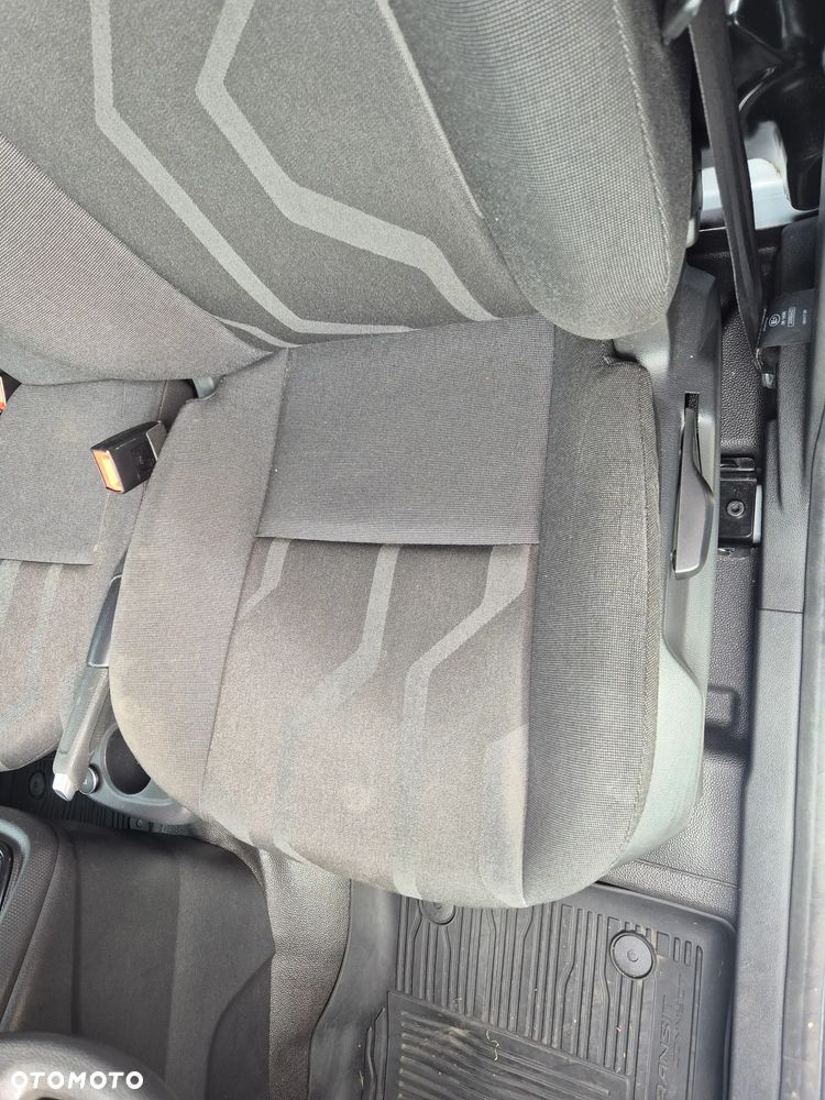 Ford Transit Connect - 18