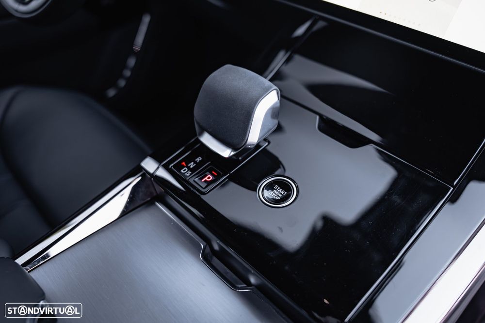 Land Rover Range Rover - 25