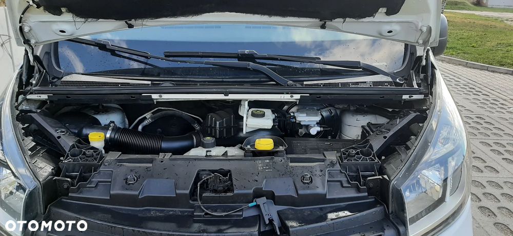 Renault Trafic - 13