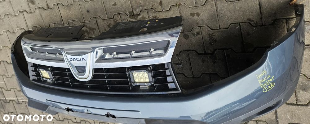 Dacia Duster I zderzak przód przedni grill FAA - 4